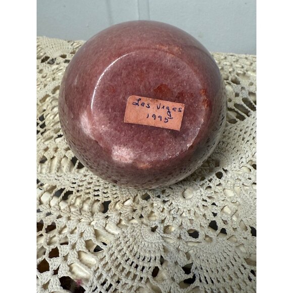 Vintage 1990s Pink MArble Stone Apple Sculpture Paperweight - Picture 6 of 8